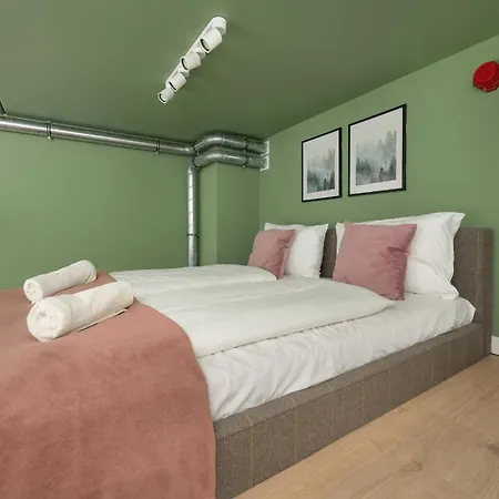 Airport Zarembowicza By Renters