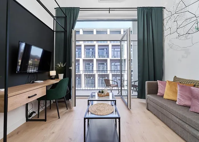 Airport Zarembowicza By Renters Vratislav