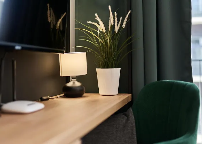 Airport Zarembowicza By Renters * Vratislav