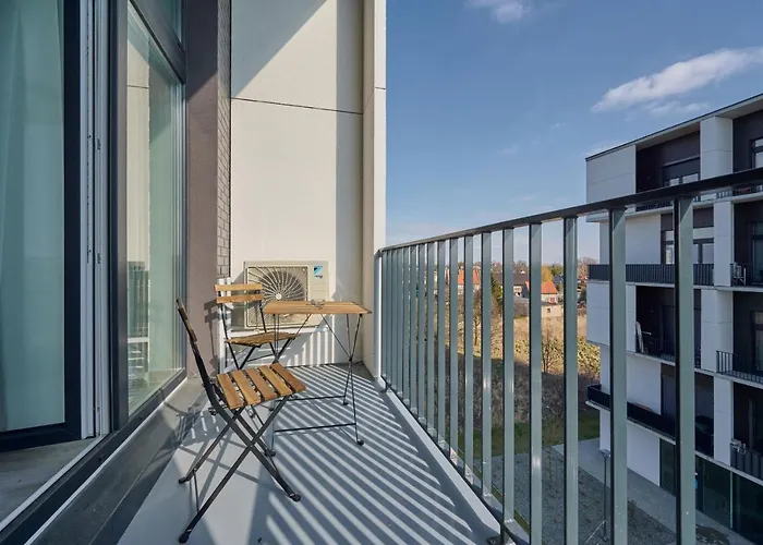 Airport Zarembowicza By Renters Apartmán Vratislav