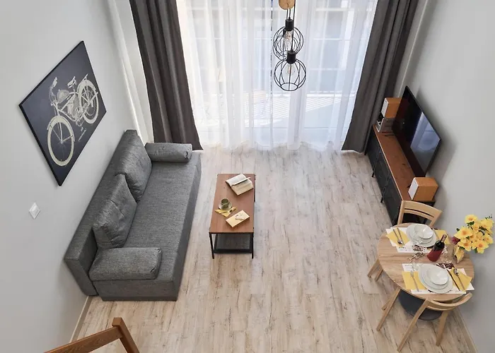 Airport Zarembowicza By Renters *