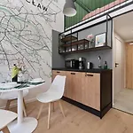 公寓 Airport Zarembowicza By Renters *