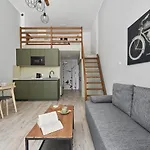 公寓 Airport Zarembowicza By Renters *