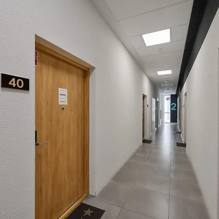 Airport Zarembowicza By Renters Wroclaw